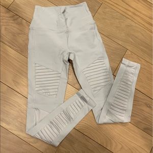 Alo Moto Leggings Dove Grey